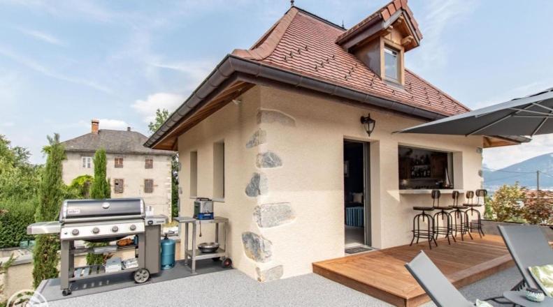 Le Paon Bleu Annecy Poisy Bed and Breakfast Exterior foto